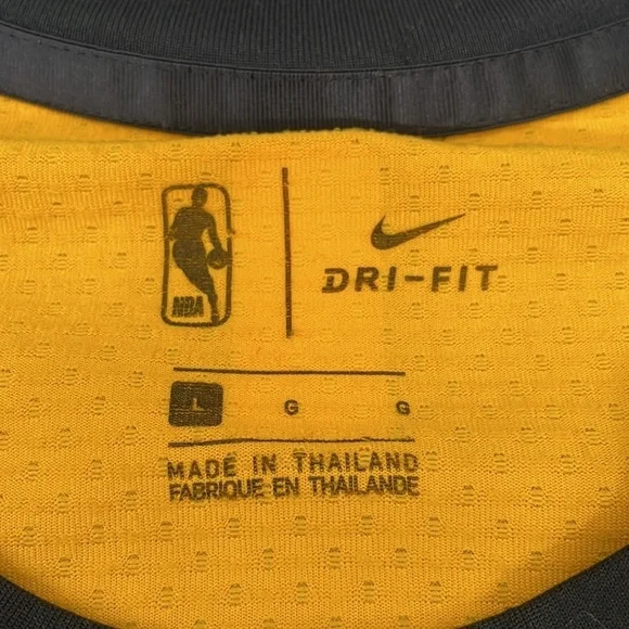 Men’s Nike Dri Fit NBA Golden State Warriors 2017 City Edition Shooting Shirt - Picture 14 of 16